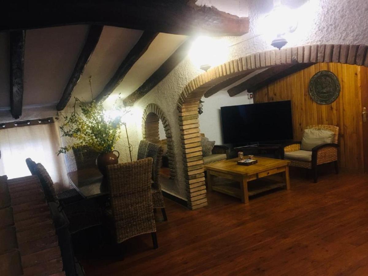 Bed and Breakfast Mas Rosich Alcover Esterno foto